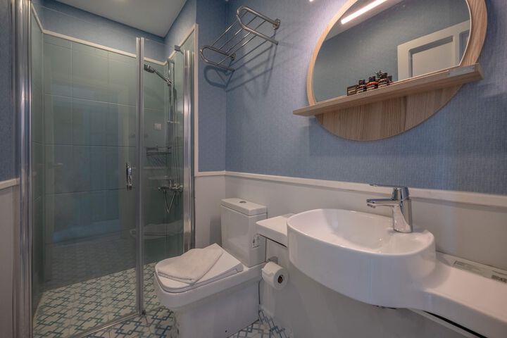 Clean Restrooms