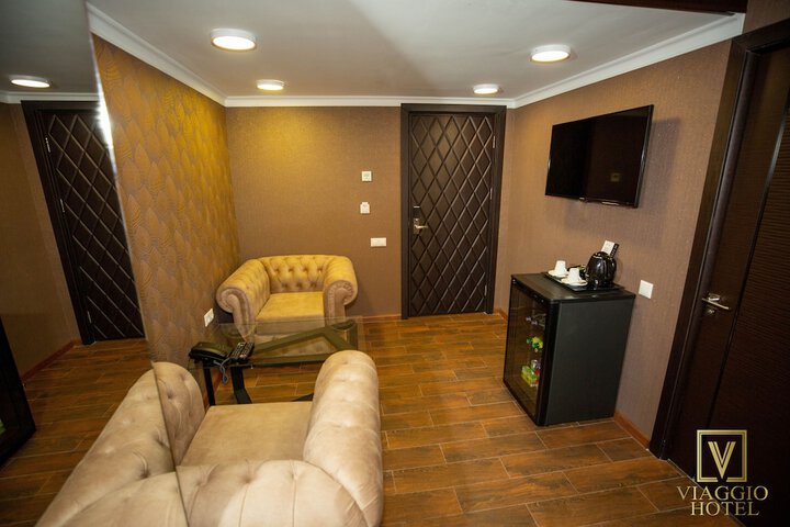 Room 17 of 75