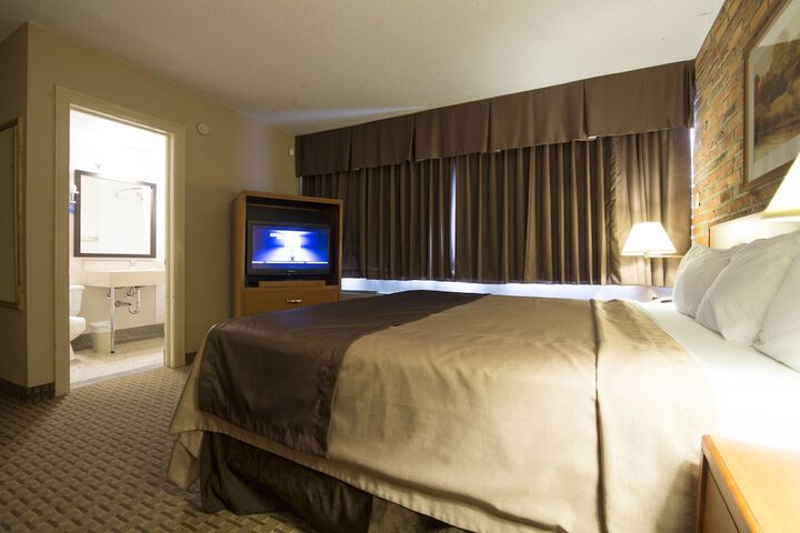 Room 7 of 40