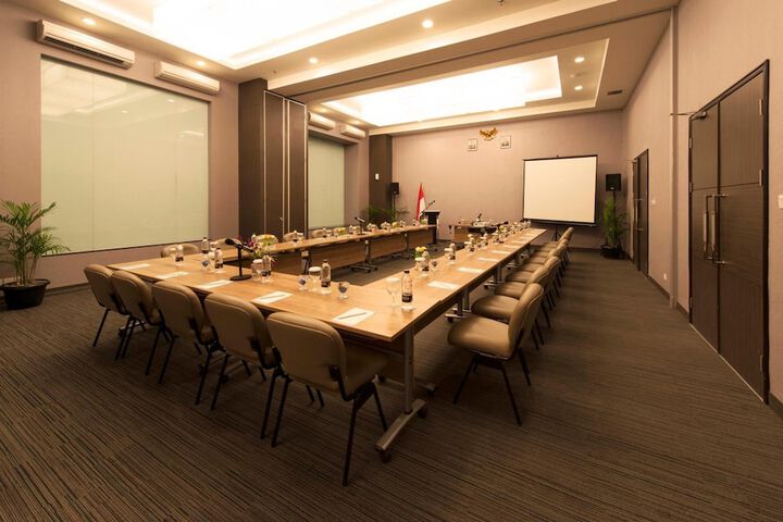 Meeting 30 of 32