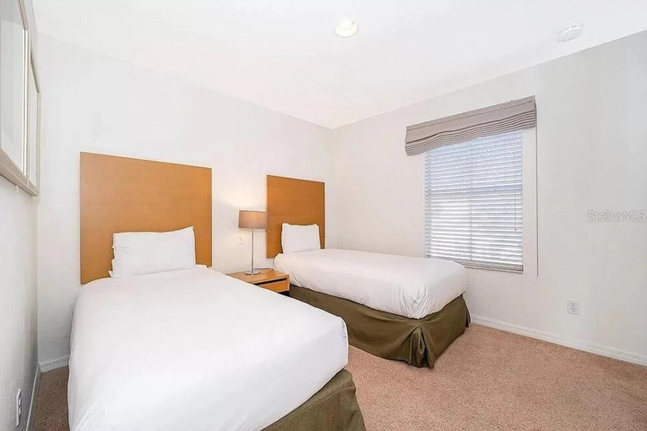 Room 6 of 23