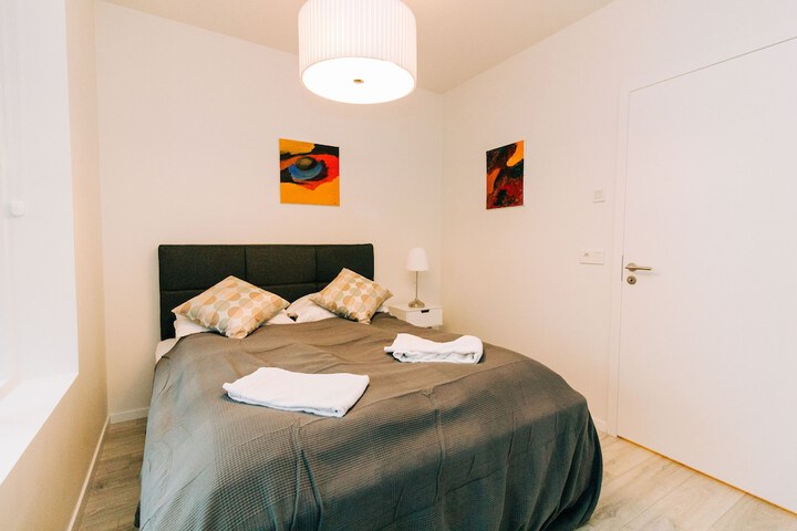 Room 5 of 54