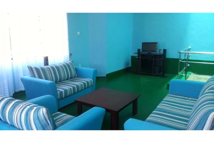Room 7 of 8