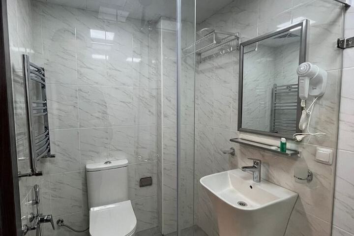 Room 15 of 15