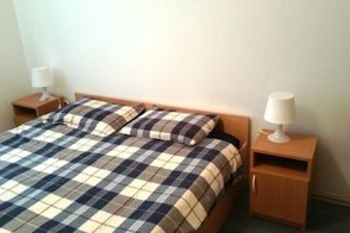 Room 11 of 29