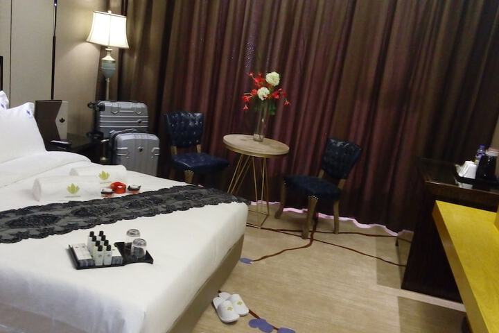 Lotus Blu Hotel