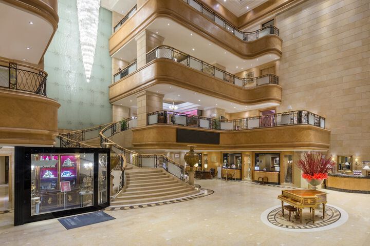 Guest Lobby