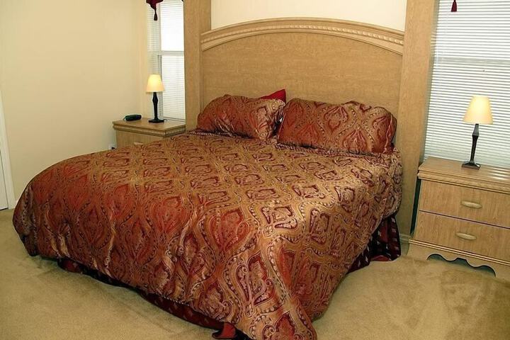Room 6 of 29