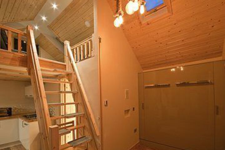 Room 12 of 30