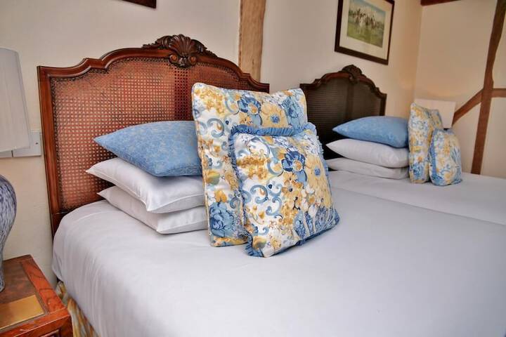 Room 4 of 67