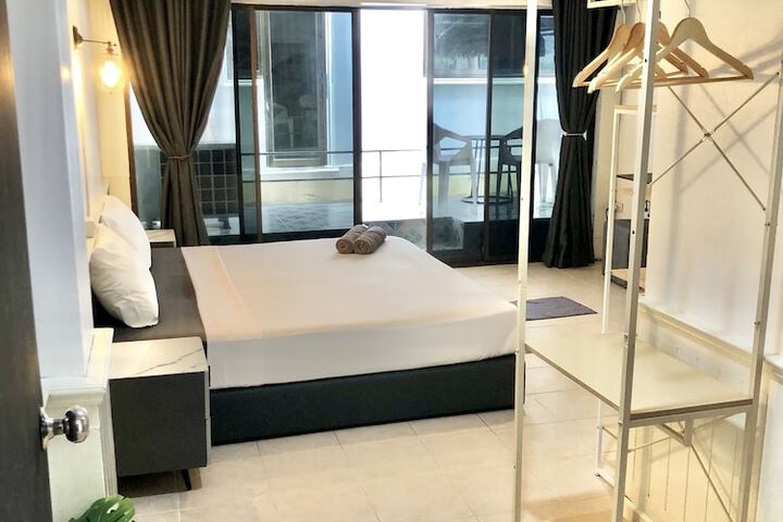 Room 7 of 89