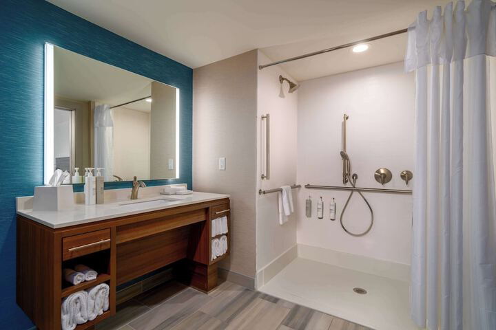 Bathroom shower