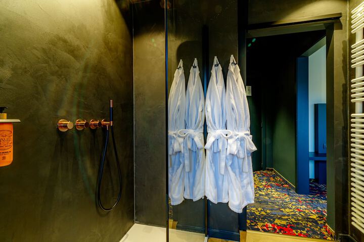 Clean Restrooms