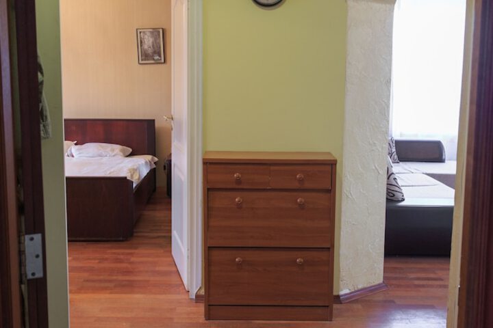 Room 10 of 20