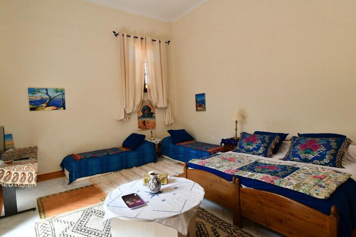 Room 16 of 52