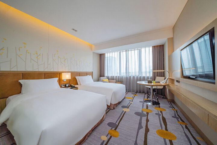 Room 20 of 74