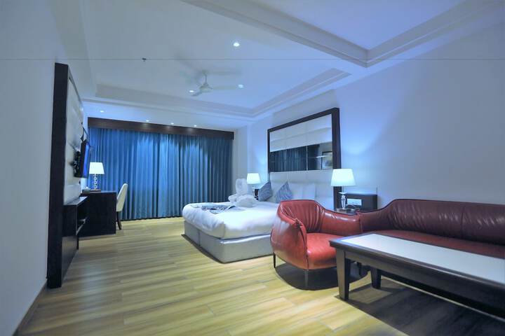 Room 17 of 74