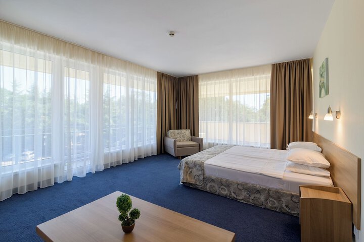 Room 21 of 45