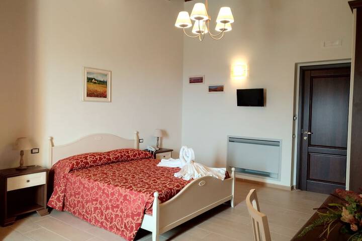 Room 7 of 97