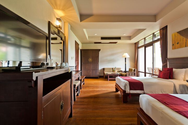 Room 3 of 111