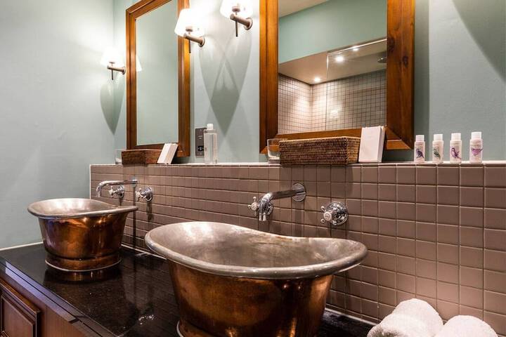 Clean Restrooms