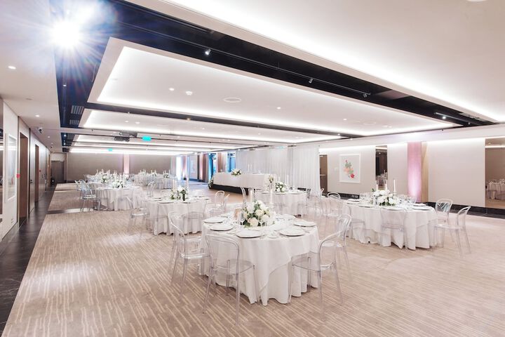 Ballroom/Hall 112 of 129