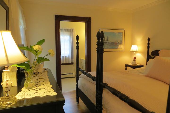 Room 15 of 34