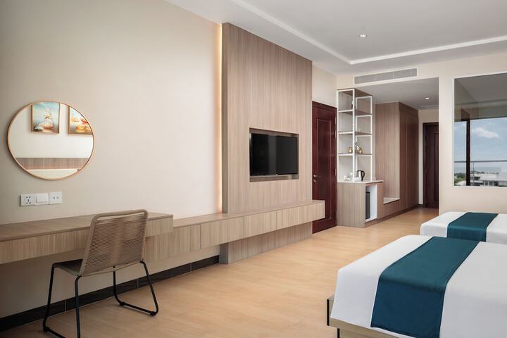 Room 10 of 46