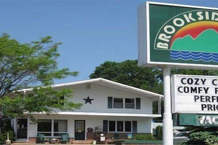 Exterior of Brookside Motel