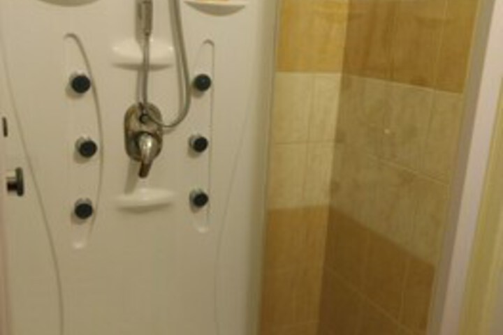 Room 5 of 84