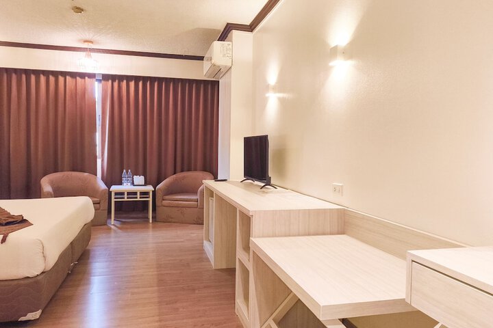Room 35 of 72