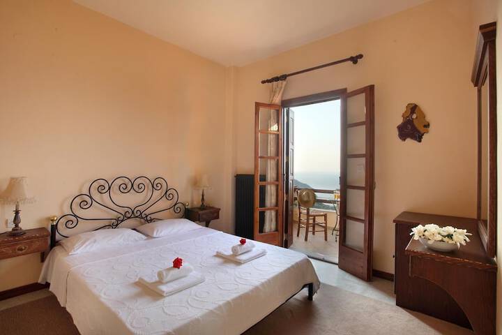 Room 5 of 27