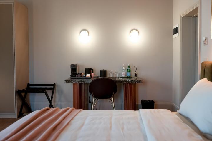 Room 18 of 72