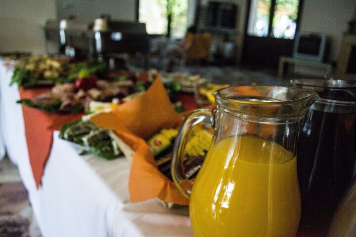 Breakfast/Coffee Service 92 of 228