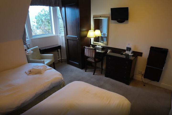Room 31 of 53