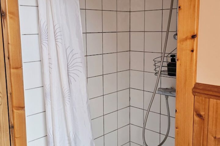 Room 95 of 162