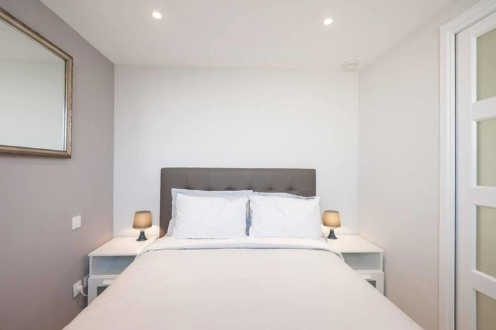 Room 2 of 15