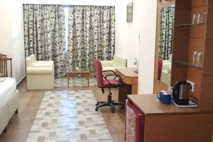 Room 5 of 30