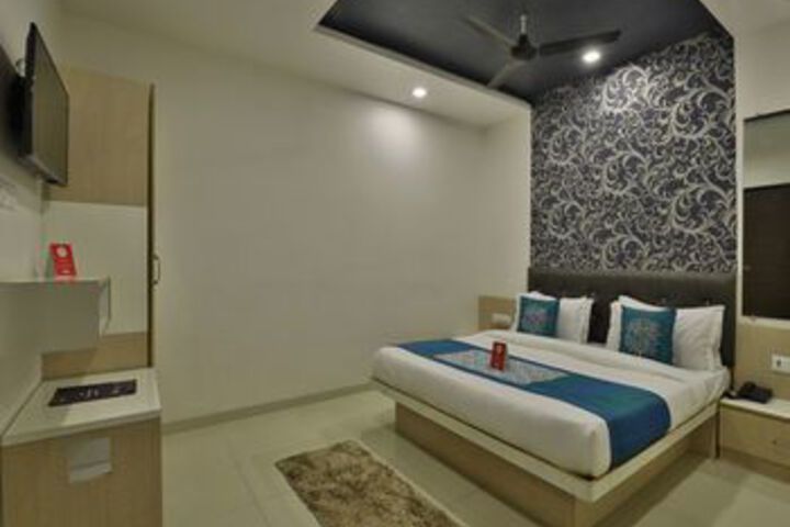 Room 16 of 24
