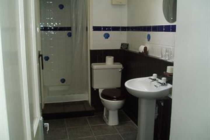 Room 2 of 13