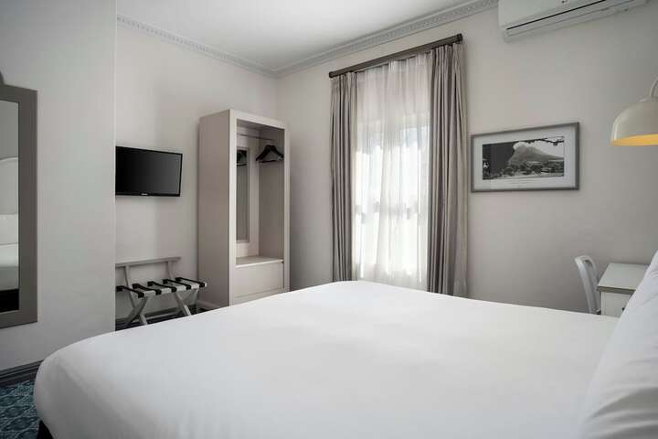 Room 22 of 62