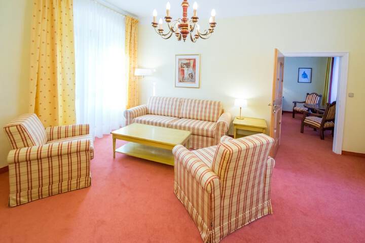 Room 17 of 29