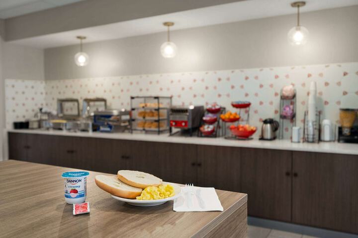Breakfast area