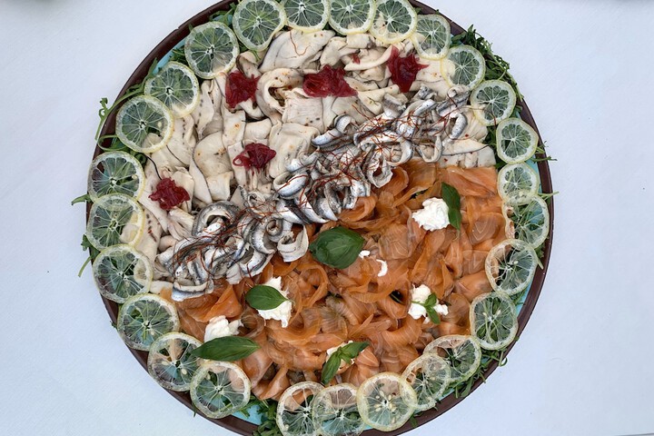 Dining 56 of 80