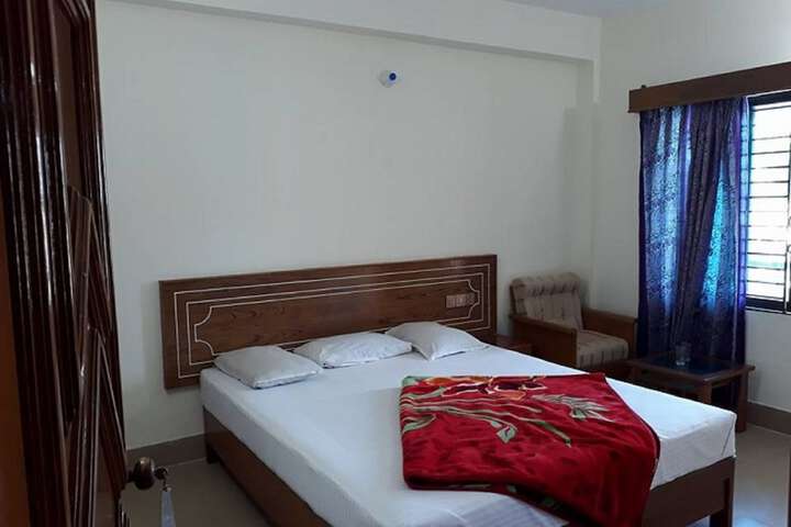 Room 6 of 39
