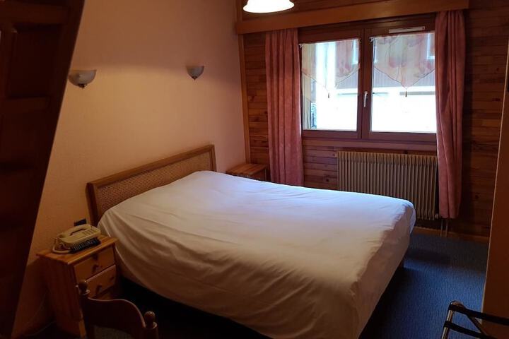 Room 7 of 91