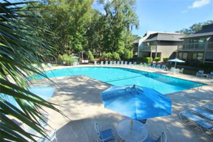 Pool 17 of 28