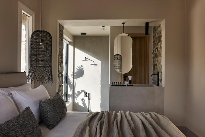 Room 41 of 43