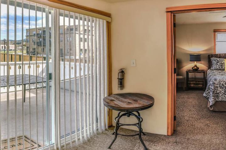 Room 2 of 22