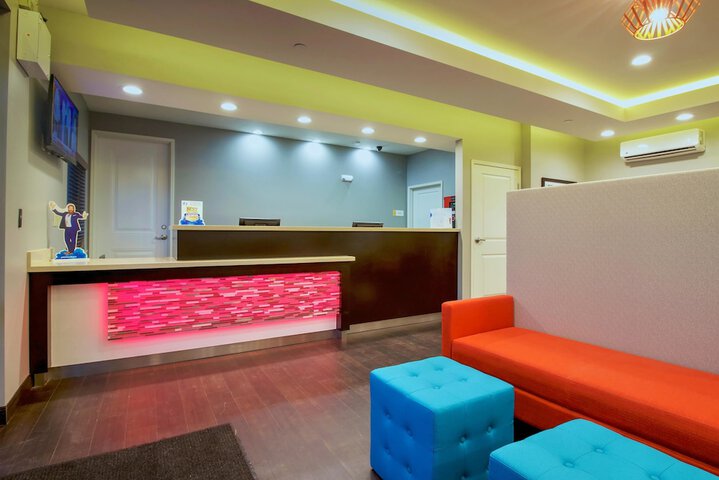 Hotel Interior 2 of 43